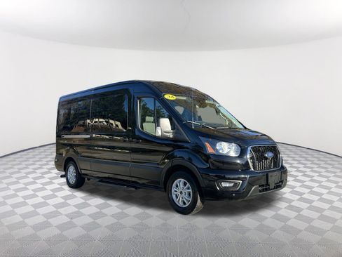 Used 2024 Ford Transit 350 XLT image 4