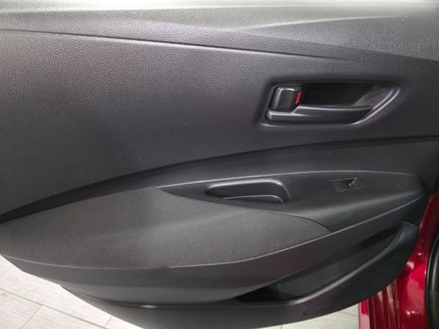 Used 2023 Toyota Corolla LE FWD image 11