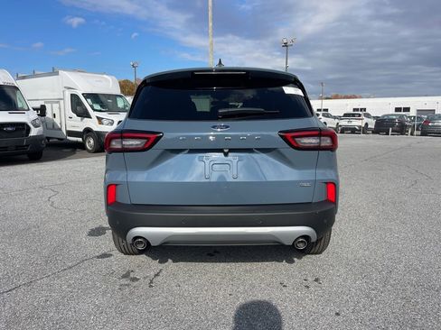 New 2026 Ford Escape SE image 5