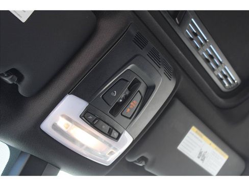Used 2018 BMW 328d xDrive Sedan w/ Convenience Package AWD/4WD image 30
