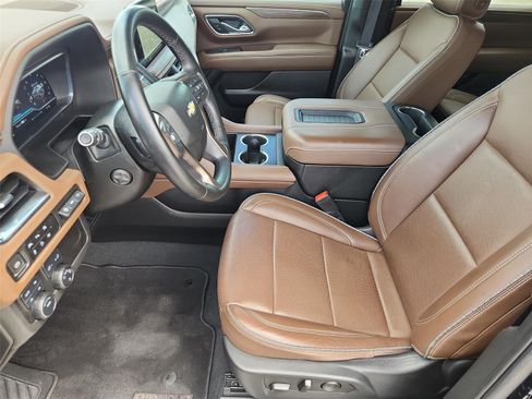 Used 2023 Chevrolet Suburban High Country AWD/4WD image 20