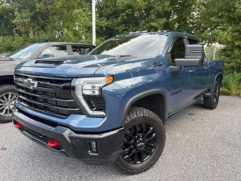 Used 2025 Chevrolet Silverado 2500 LT w/ Trail Boss Package AWD/4WD image 23