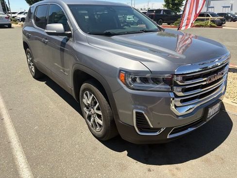 Used 2021 GMC Acadia SLE w/ LPO, Floor Liner Package FWD image 5