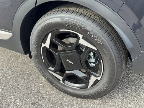 New 2026 Kia Sportage EX w/ EX Panorama Roof Package image 6