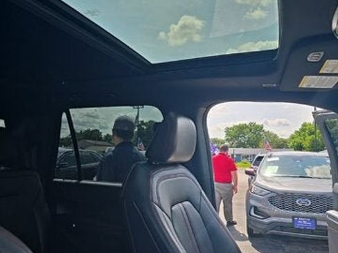 Used 2022 Ford Expedition Max Limited AWD/4WD image 6