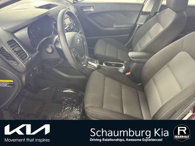 Used 2017 Kia Forte LX FWD image 4
