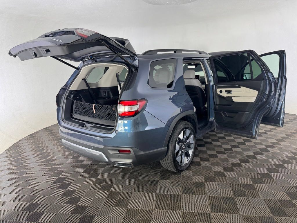Used 2026 Honda Pilot Touring image 18