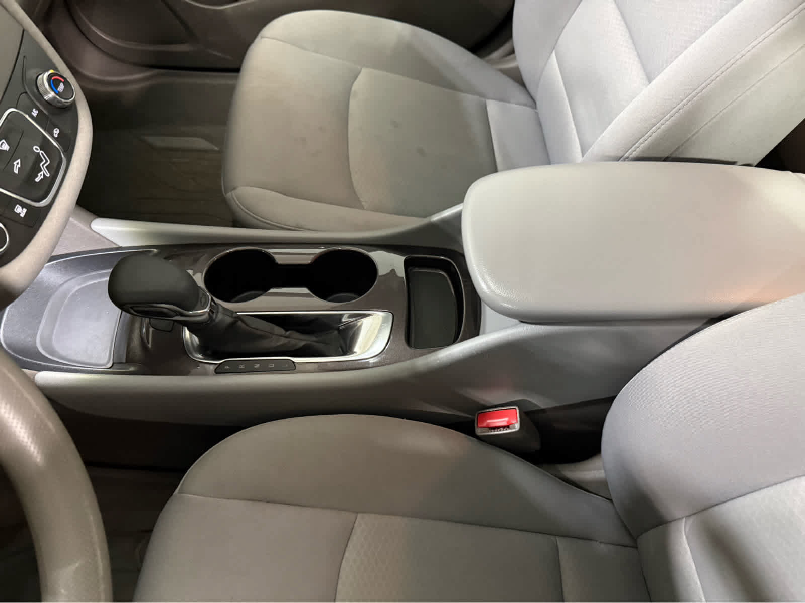Used 2022 Chevrolet Malibu LS FWD image 21
