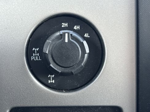 Used 2013 Ford F150 XLT w/ Luxury Equipment Group image 23