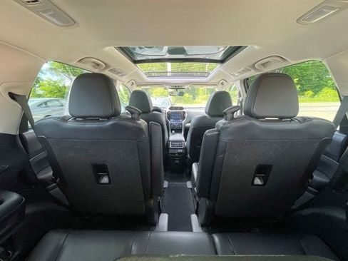 Used 2019 Subaru Ascent Limited w/ Popular Package #3 AWD/4WD image 8