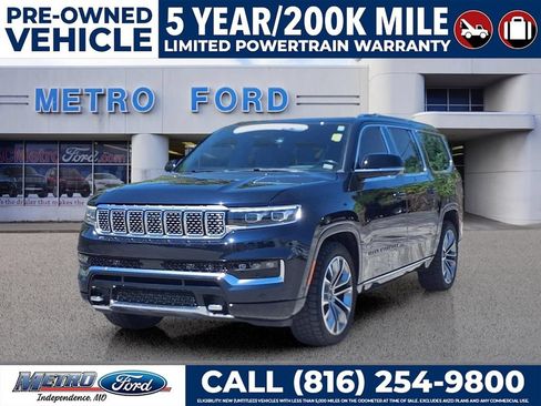 Used 2023 Jeep Grand Wagoneer L Series III w/ Rear Seat Video Group 1 AWD/4WD image 7