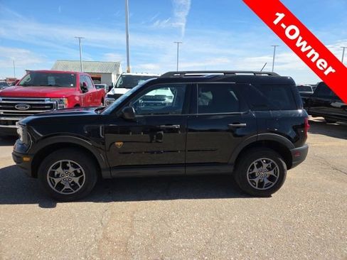 Used 2023 Ford Bronco Sport Badlands image 2