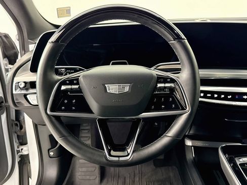Used 2024 Cadillac Lyriq Luxury AWD/4WD image 11