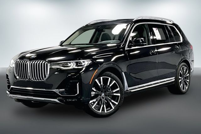 Used 2022 BMW X7 xDrive40i w/ Executive Package AWD/4WD image 3