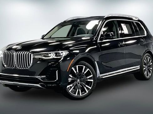 Used 2022 BMW X7 xDrive40i w/ Executive Package AWD/4WD image 3