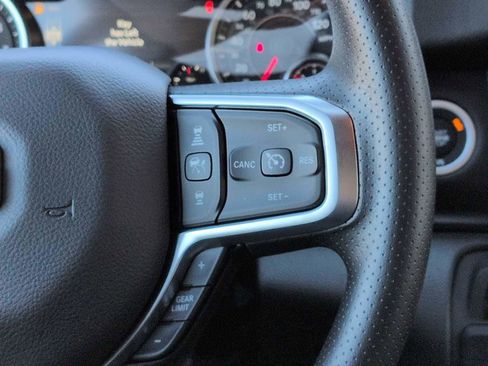 New 2026 RAM 1500 Express AWD/4WD image 13