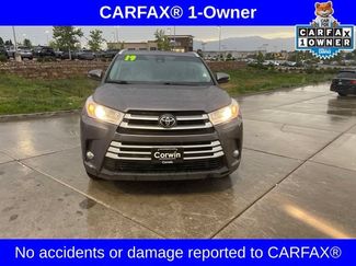 Used 2019 Toyota Highlander XLE w/ Carpet Mat Package (TMS) AWD/4WD video 2