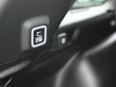 Used 2024 Jeep Grand Cherokee Altitude AWD/4WD image 32
