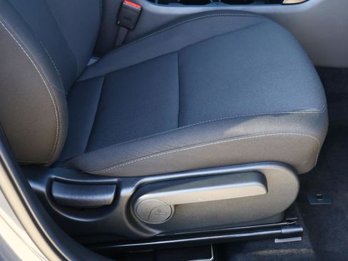 Certified 2024 Hyundai Kona SEL w/ Convenience Package FWD image 17