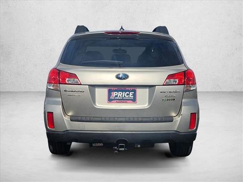 Used 2014 Subaru Outback 2.5i Premium w/ Accessory Value Package (OY1) image 7