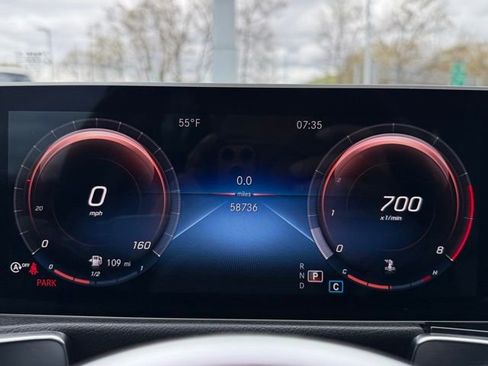 Used 2021 Mercedes-Benz GLB 250 4MATIC image 18