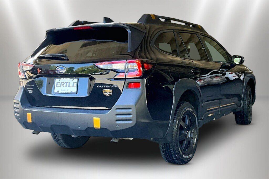 Certified 2025 Subaru Outback Wilderness AWD/4WD image 5
