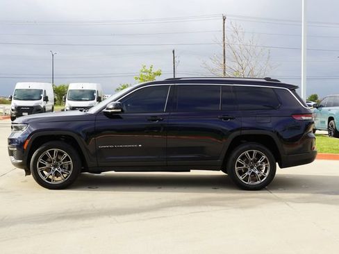 Used 2023 Jeep Grand Cherokee L Limited RWD image 8