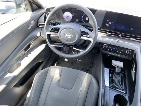 Used 2024 Hyundai Elantra SEL FWD image 16