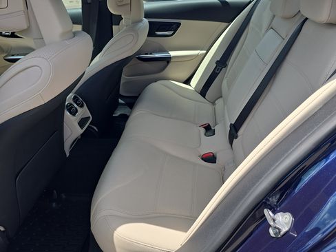 Used 2023 Mercedes-Benz C 300 4MATIC Sedan image 17
