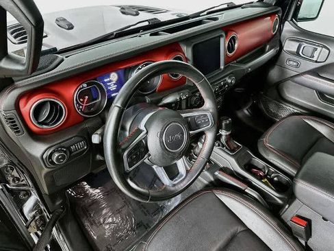 Used 2022 Jeep Gladiator Rubicon AWD/4WD image 2