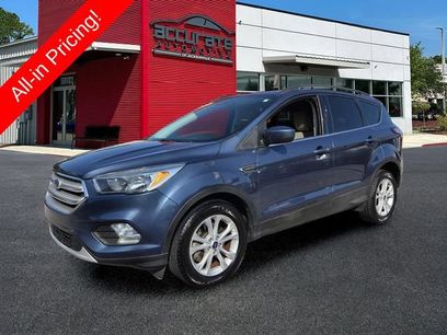 Used 2018 Ford Escape SE w/ SE Sync 3 Package