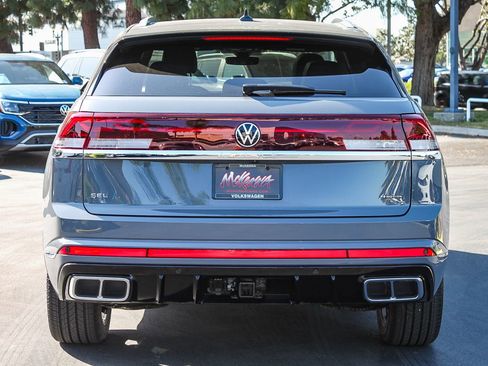 Used 2025 Volkswagen Atlas Cross Sport SEL Premium R-Line AWD/4WD image 7
