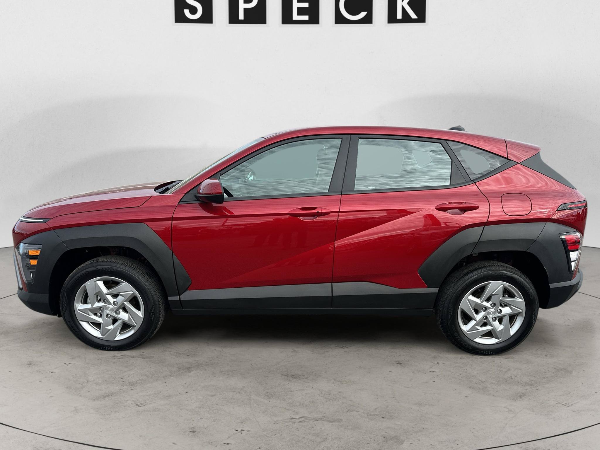 Used 2026 Hyundai Kona SE AWD/4WD image 2