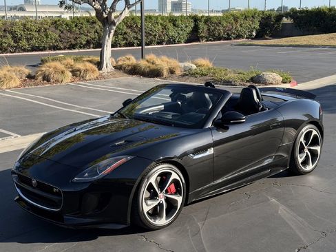 Used 2016 Jaguar F-TYPE R AWD/4WD image 2