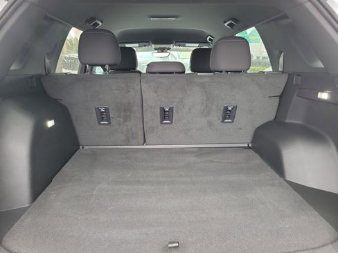 Used 2025 Chevrolet Equinox LT w/ Safety and Technology Package image 16