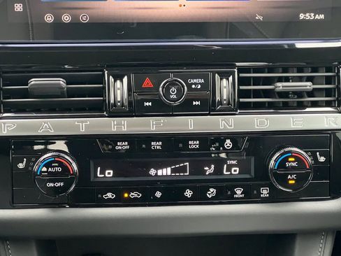 New 2026 Nissan Pathfinder SL FWD image 5