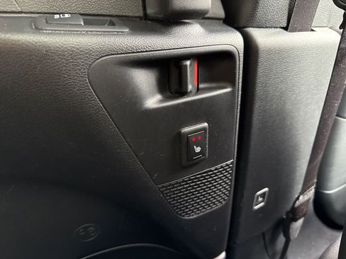 Used 2019 Chrysler Pacifica Limited w/ Advanced Safetytec Group image 15