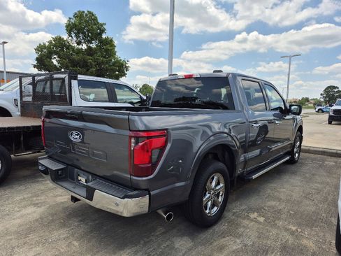 Used 2024 Ford F150 XLT w/ Mobile Office Package RWD image 3