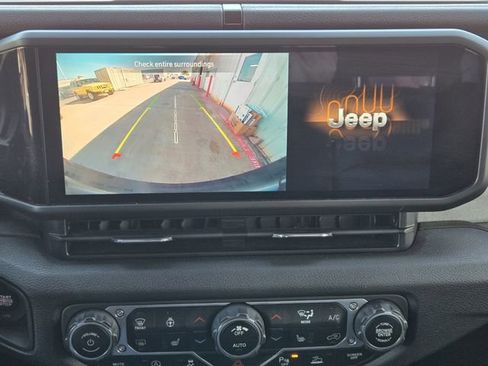 Certified 2025 Jeep Wrangler Sport S image 18