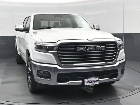 Used 2026 RAM 1500 Laramie AWD/4WD image 34