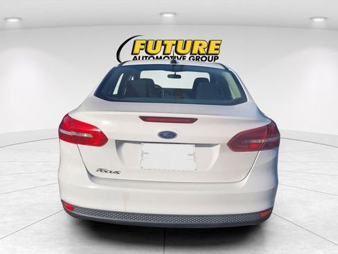 Used 2017 Ford Focus S FWD image 4