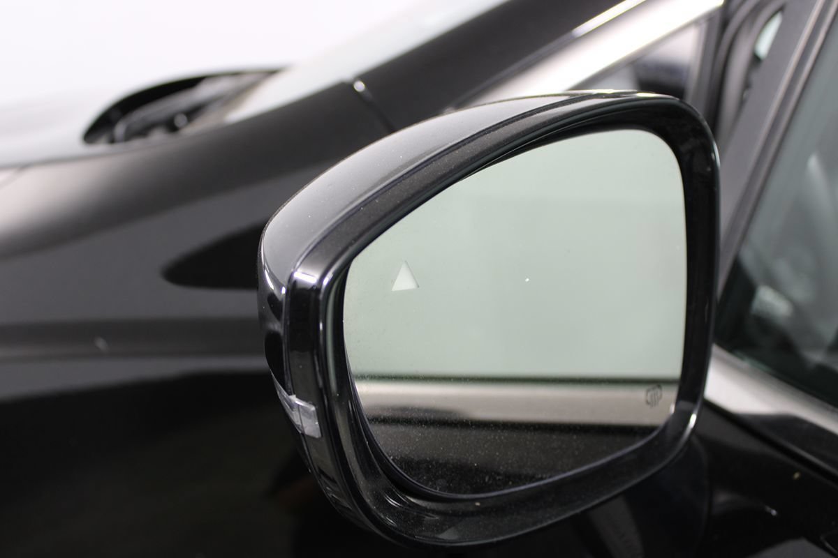 Used 2025 Chrysler Pacifica Select FWD image 40