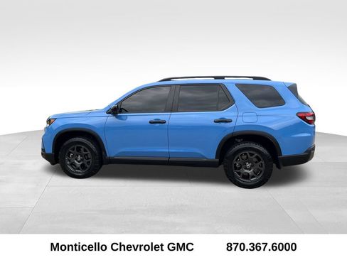 Used 2025 Honda Pilot TrailSport image 6