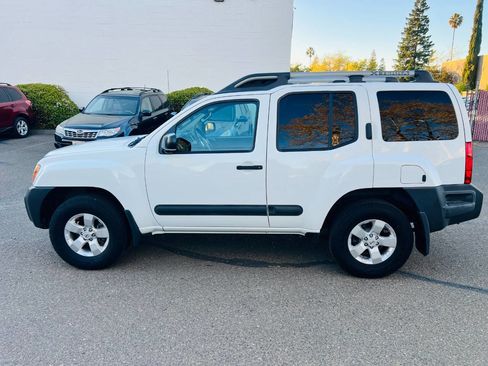 Used 2013 Nissan Xterra S image 5