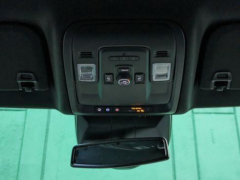 Used 2021 Cadillac Escalade ESV Luxury image 30