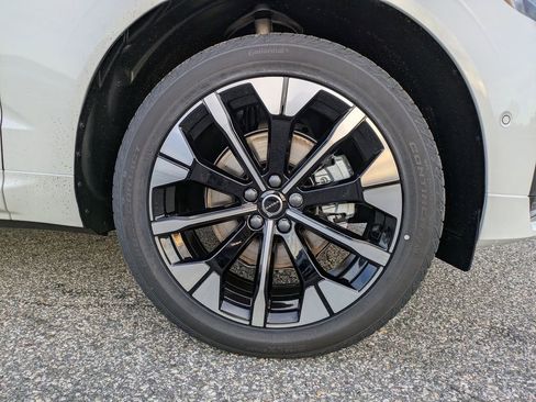 New 2026 Volvo XC60 B5 Plus w/ Protection Package Premier image 11