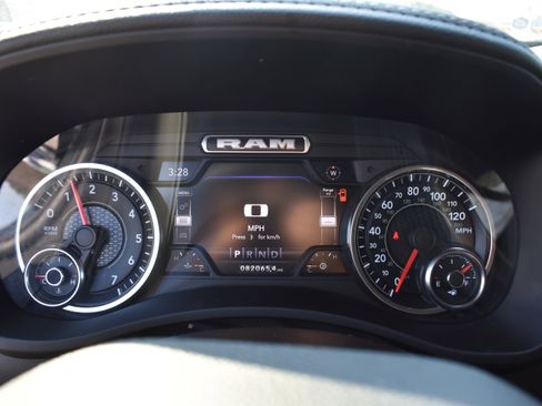 Used 2022 RAM 2500 Laramie w/ Night Edition image 17