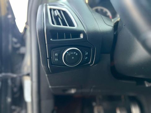 Used 2018 Ford Focus ST image 16