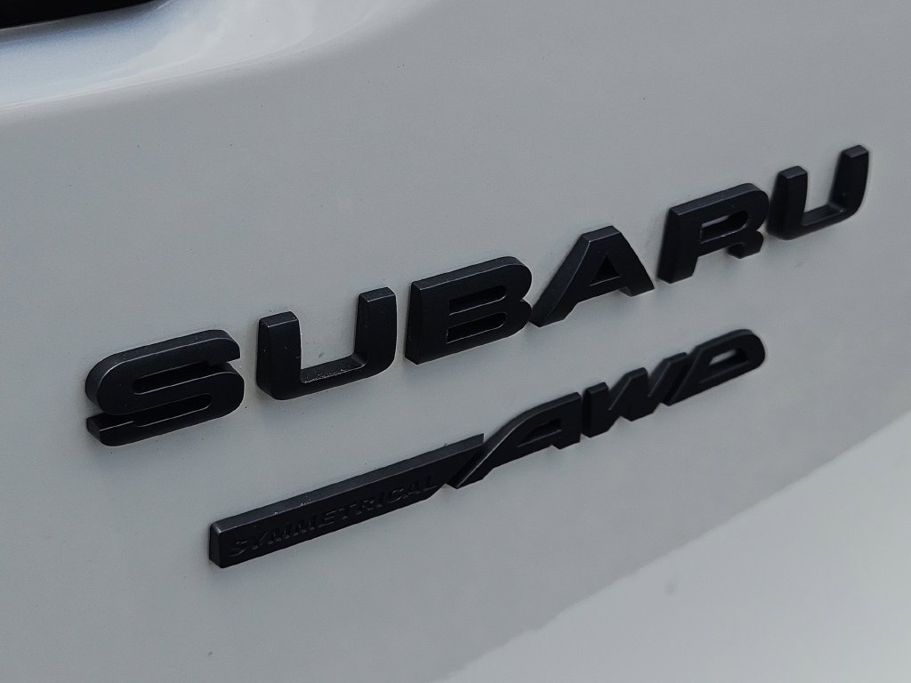 Used 2025 Subaru Outback Onyx Edition AWD/4WD image 12