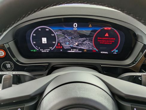 Certified 2025 Porsche Cayenne AWD/4WD image 16
